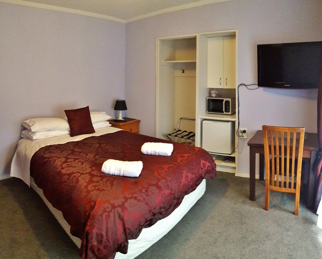 אשברטון Academy Lodge Motel מראה חיצוני תמונה